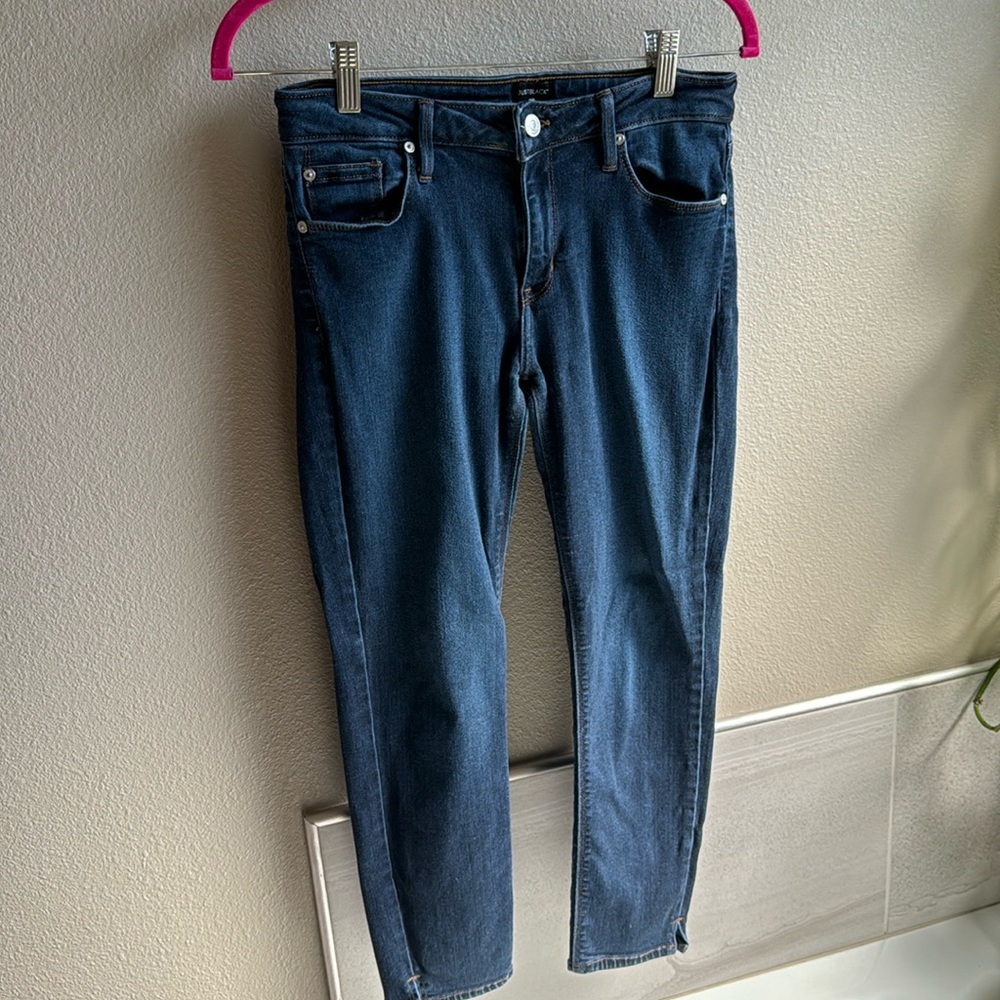 Just Black Ankle Mid Rise Jeans 28
